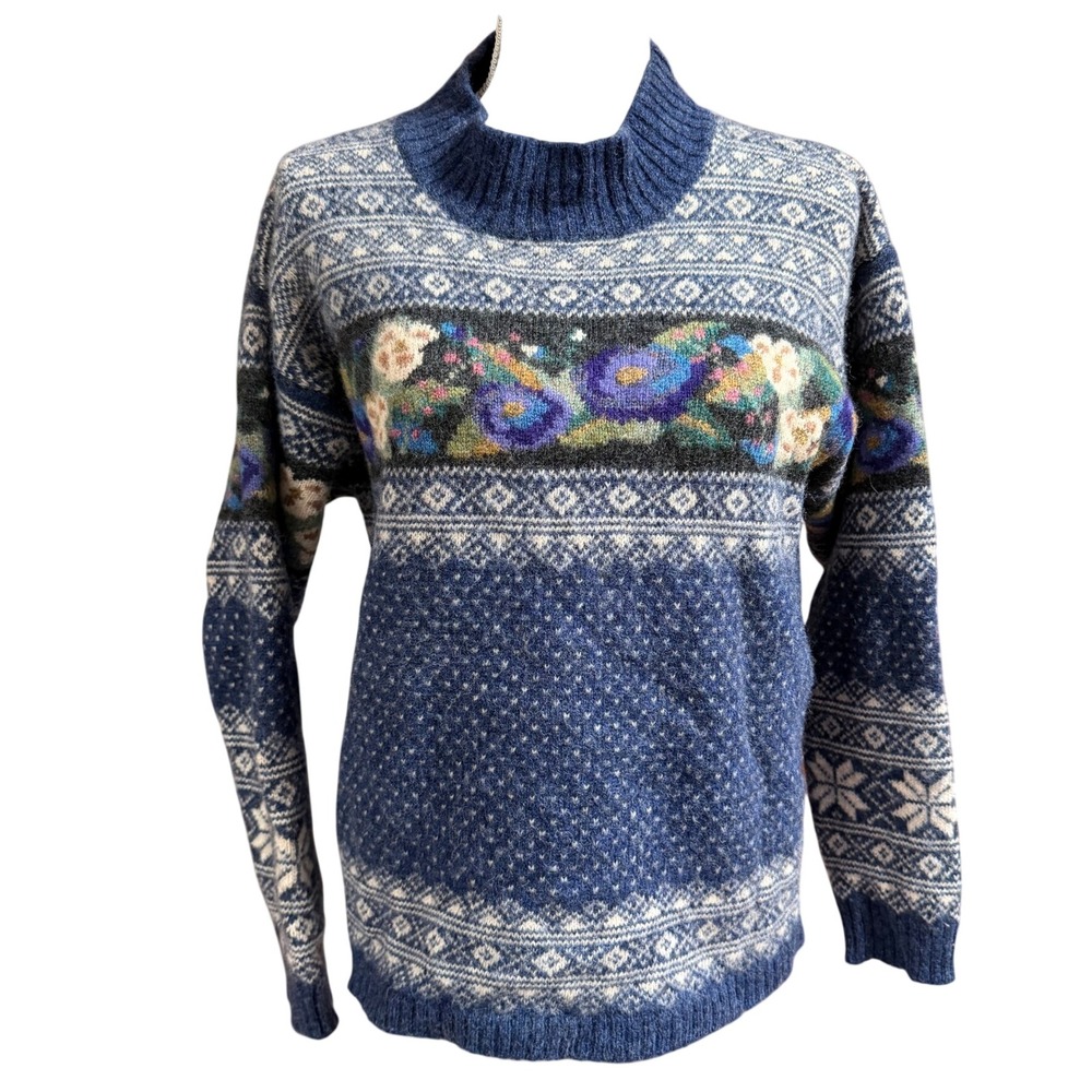 Icelandic Design 100% Wool Sweater L Blue Floral Fair Isle Knit Pullover